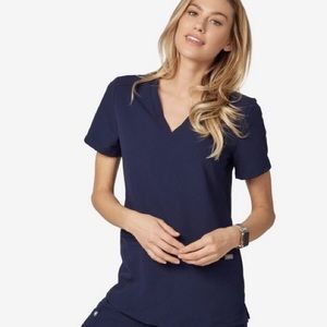 Figs Casma Three Pocket Scrub Top